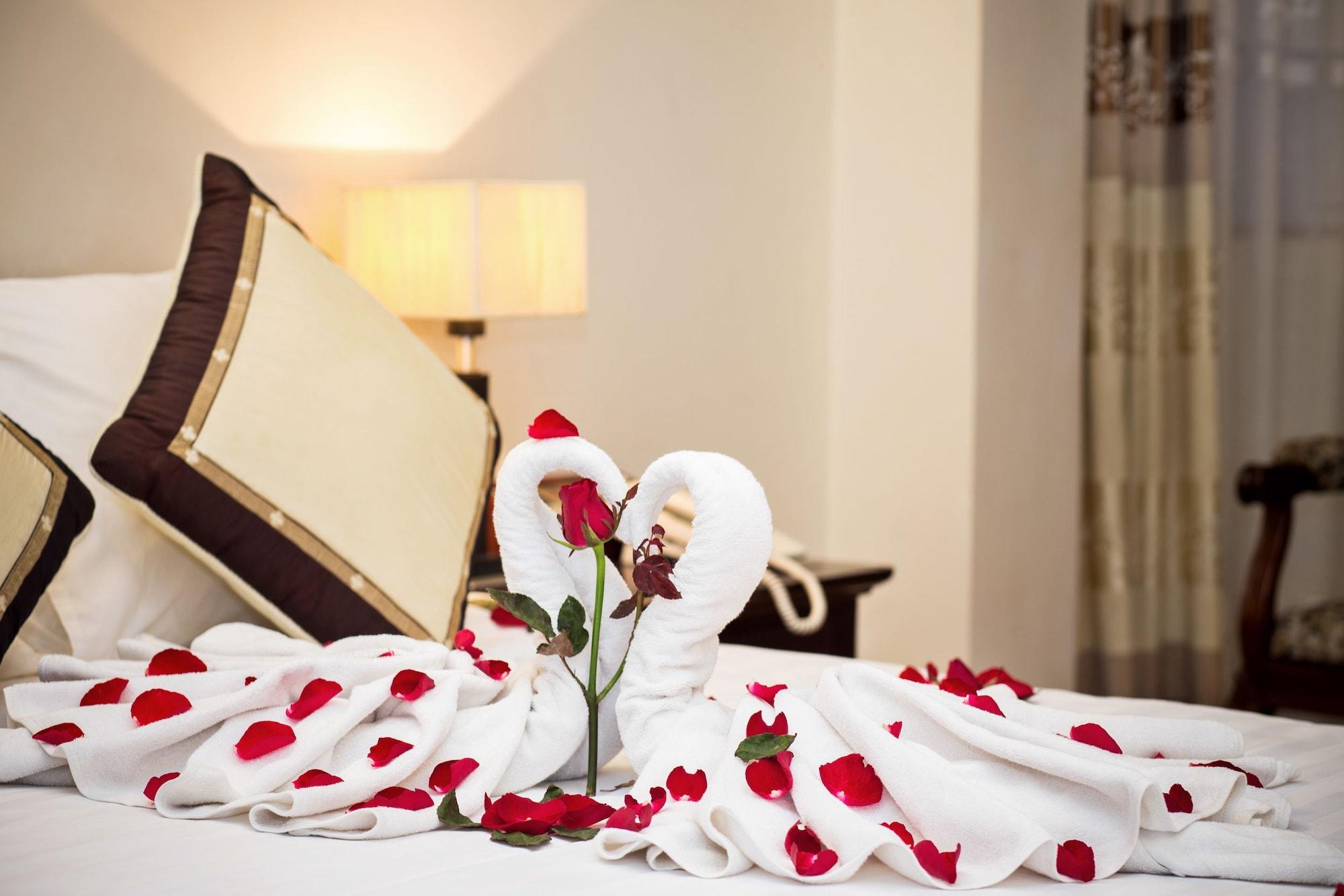 Camellia Boutique Hotel & Spa Hanoi Exterior foto